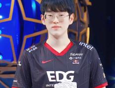 关于Scout连续七场比赛得分超过夺冠，巴黎圣日耳曼不断突破！赢得满堂喝彩的信息