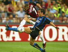 赛前速览：欧冠半决赛AC米兰对阵新疆男篮，三大看点值得期待的简单介绍